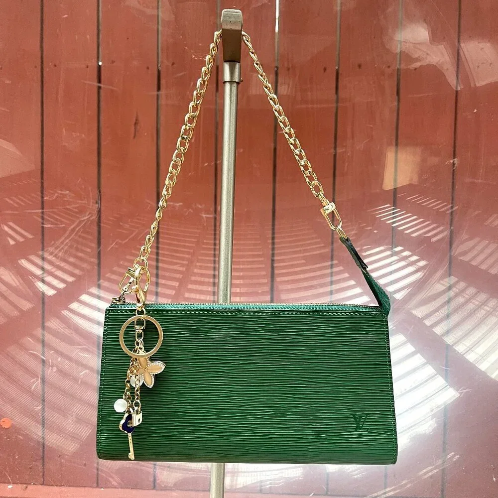 Louis Vuitton Green Epi Vintage Leather Pochette Clutch Shoulder Bag - Picture 5 of 16